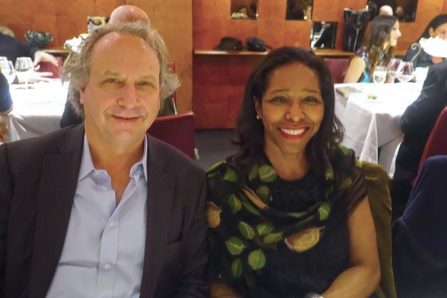 #image-gallery-block-image-gallery-field-gallery-image-description-6--2