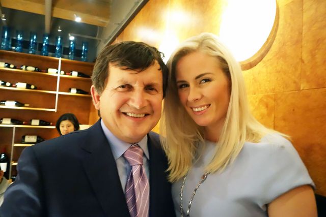 #image-gallery-block-image-gallery-field-gallery-image-description-4--4